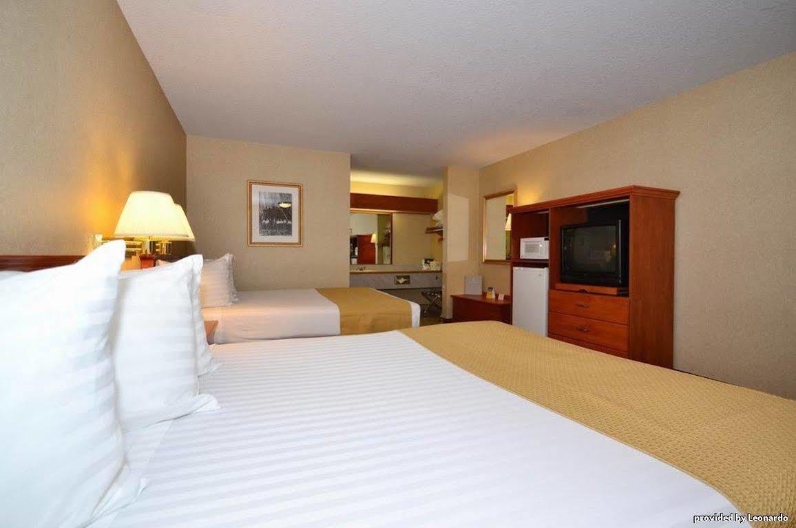 Oakridge Inn & Suites Cameră foto